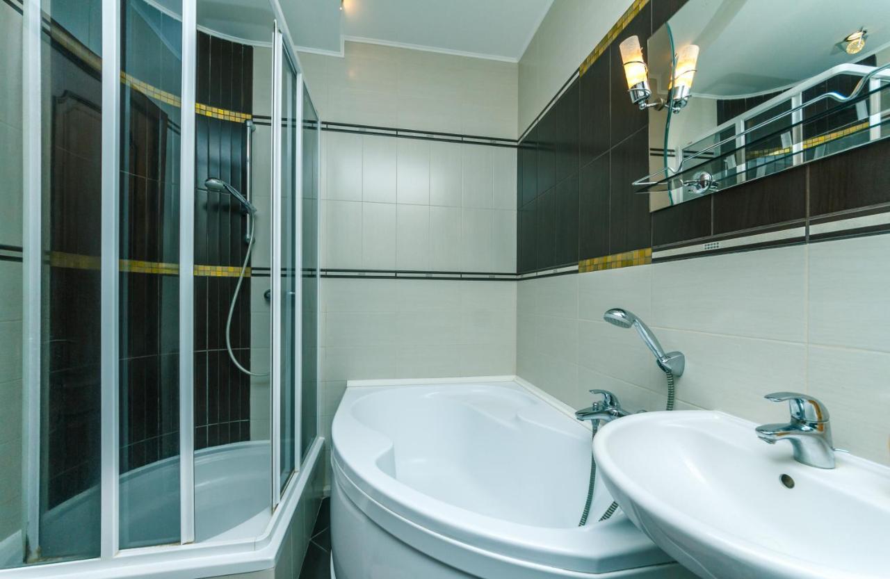 Househome Киев Экстерьер фото